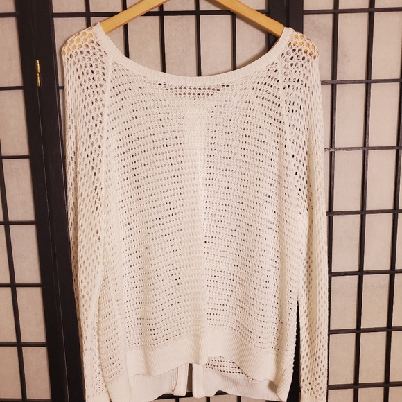 Top - Picture 6 of 6